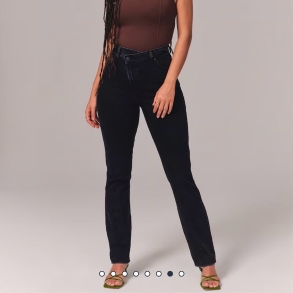Abercrombie & Fitch 90’s Slim Straight Ultra High Rise Jeans